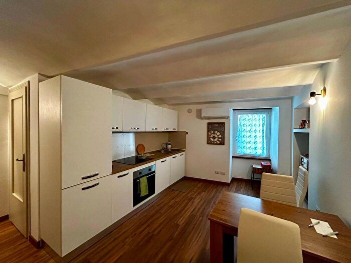 Appartamento trilocale in affitto in Centro Storico, Spoleto