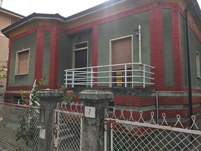 Casa trilocale in vendita in Piacenza