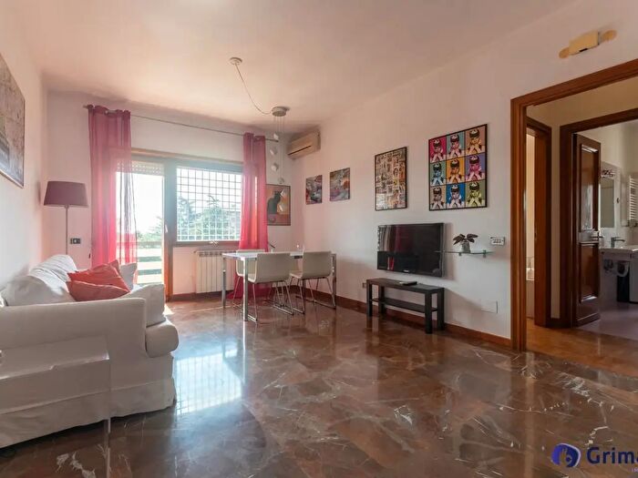 Appartamento bilocale in vendita in Via Duccio di Buoninsegna, Roma