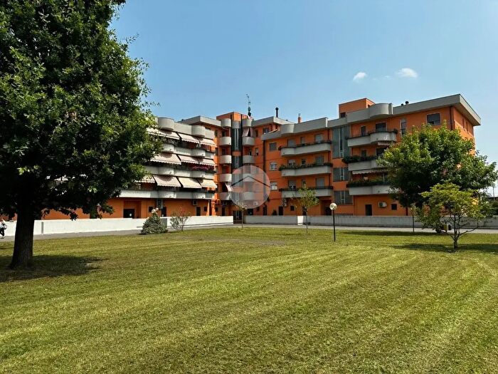 Appartamento monolocale in vendita in Viale Europa, Bussero