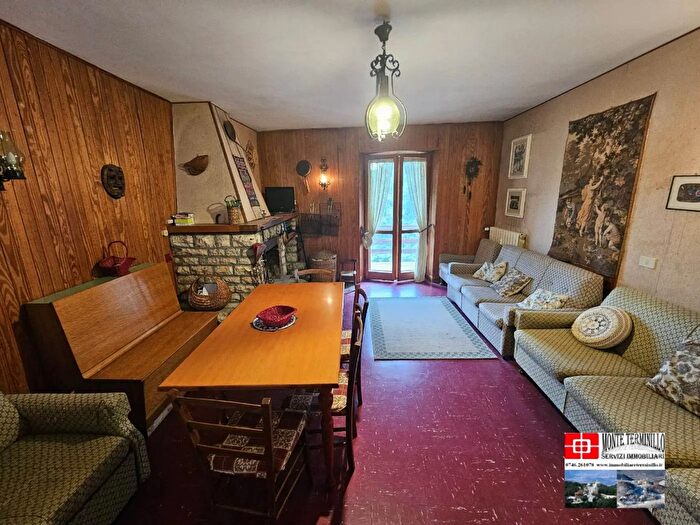 Appartamento quadrilocale in vendita in Via degli Appennini Rieti Rieti, Rieti