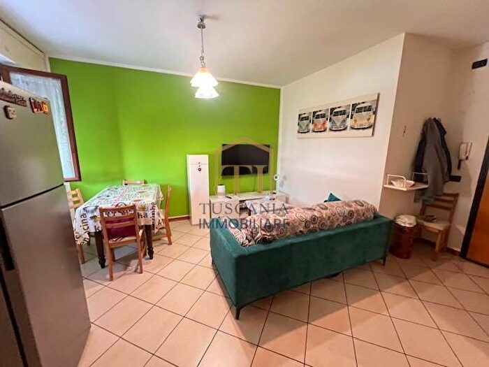 Appartamento bilocale in vendita in Colle Di Val DElsa