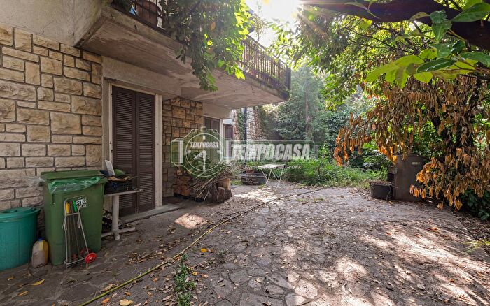 Casa con 5 locali in vendita in Via Lungo Serio, Grassobbio