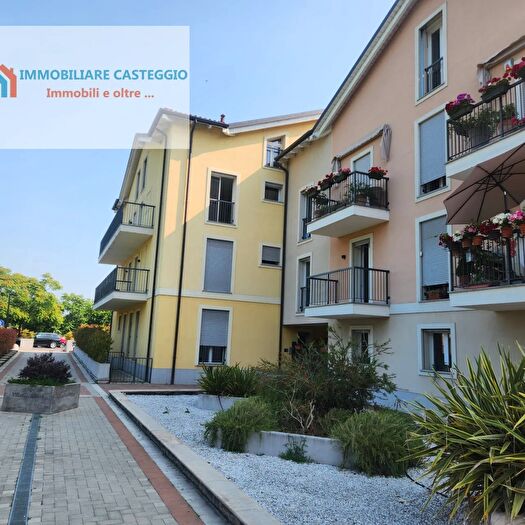 Appartamento bilocale in vendita in Via Console Marcello, Casteggio