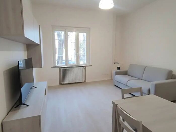 Appartamento trilocale in vendita in Via Solari, Parma