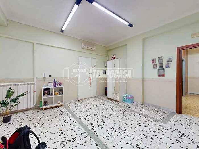 Appartamento quadrilocale in vendita in Piazza Piazzetta Lucarelli, Aversa
