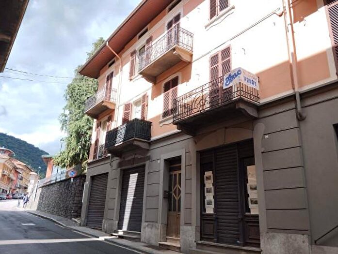 Appartamento trilocale in vendita in Via Roma, Valdilana