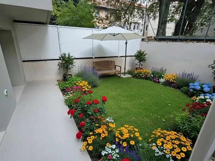 Appartamento trilocale in vendita in Via del Carmine, Padova