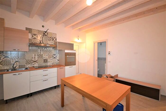 Casa trilocale in vendita in Via Edmondo De Amicis, Sedriano