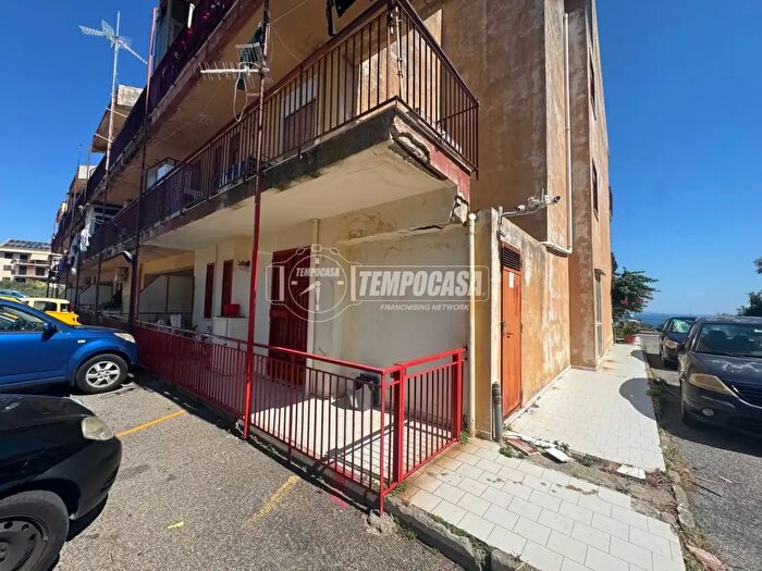 Appartamento monolocale in vendita in Via Comunale Sperone H, Messina