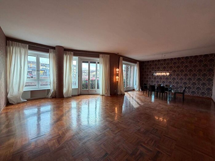 Appartamento con 5 locali in affitto in Via Rodolfo Montevecchio, Crocetta, Torino