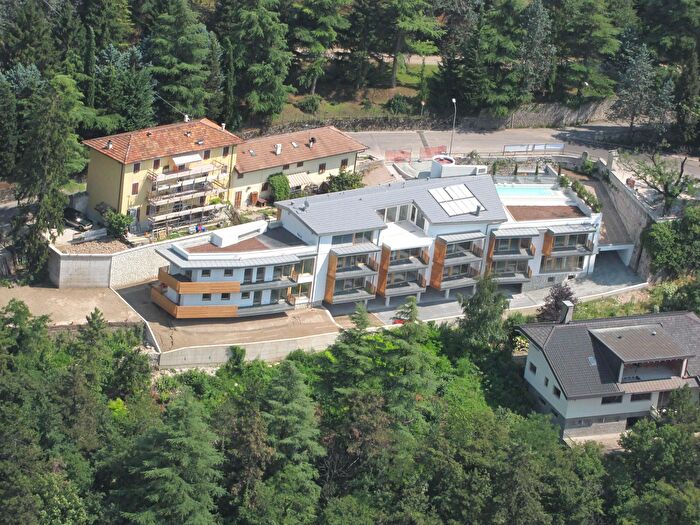 Appartamento con 5 locali in vendita in Rovereto