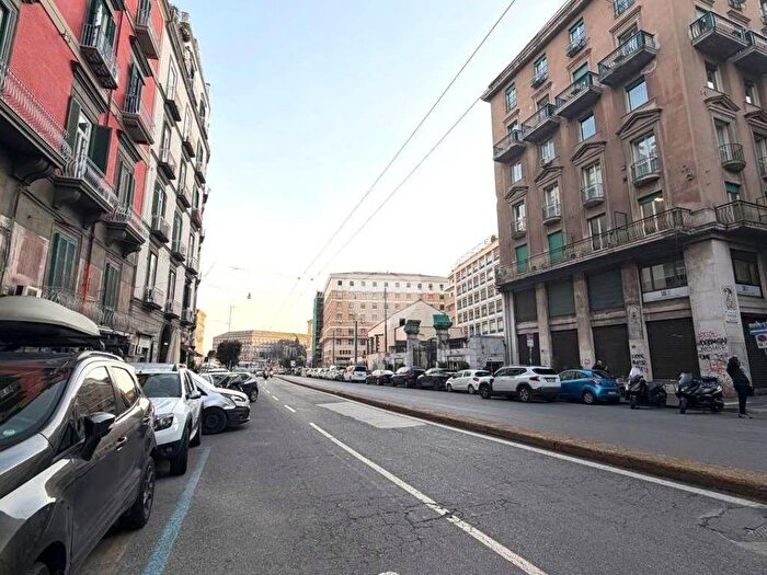 Appartamento monolocale in affitto in Via san bartolomeo, Porto Municipio, Napoli