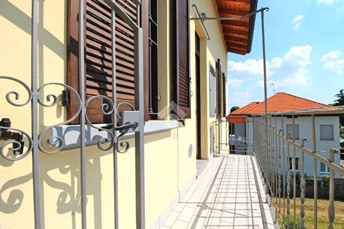 Appartamento bilocale in vendita in Via Antonio Stoppani, Mariano Comense