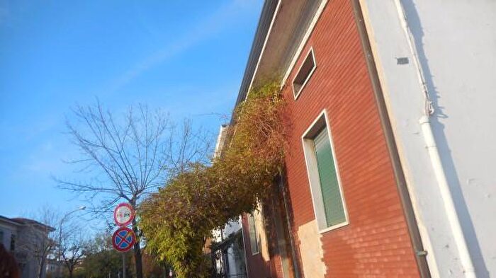 Casa con 6 locali in vendita in Via della Pace, Chiaravalle