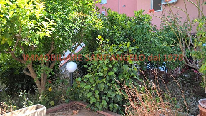 Appartamento con 12 locali in vendita in Eraclito a, Agrigento