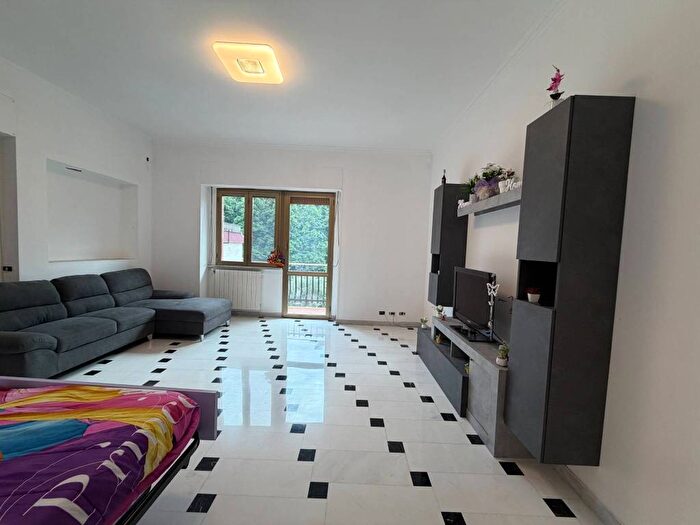 Appartamento quadrilocale in affitto in Via Rio nellElba, Fidene, Roma