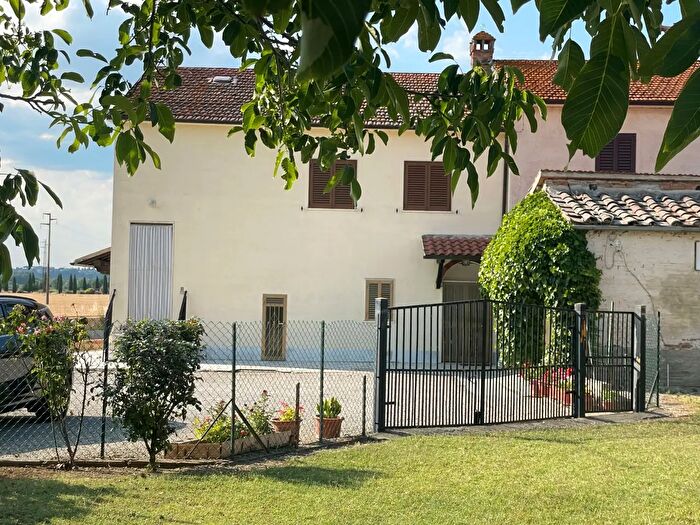 Casa con 6 locali in vendita in Chianacce, Cortona