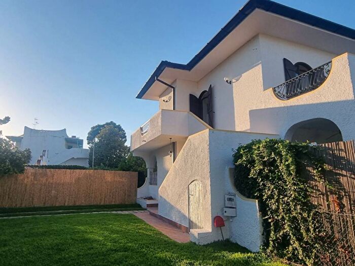 Appartamento trilocale in affitto in Via Terracina, Centro, San Felice Circeo