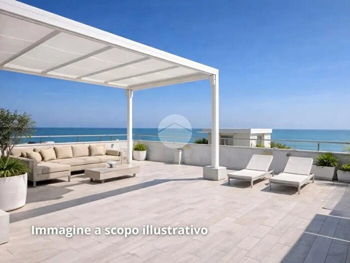Appartamento trilocale in vendita in Via Levante, Fossacesia