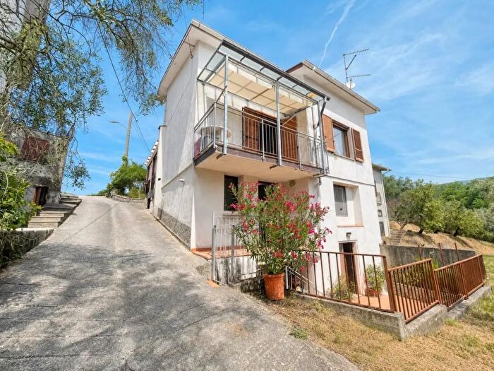 Casa con 8 locali in vendita in Moncigoli Ms, Fivizzano
