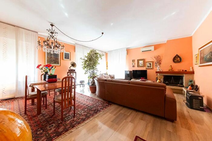 Casa con 5 locali in vendita in Via IV Novembre, Settimo Milanese