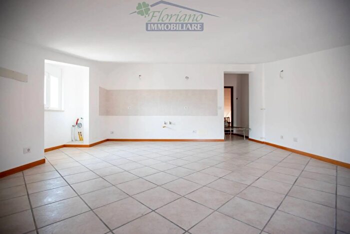 Casa bilocale in vendita in Via Ferento, Montalto Di Castro