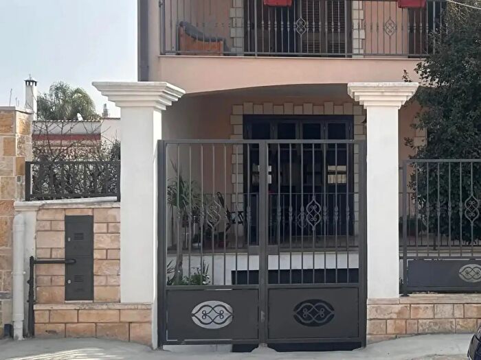 Appartamento con 5 locali in vendita in Via Giovanni Paolo I, Lizzano