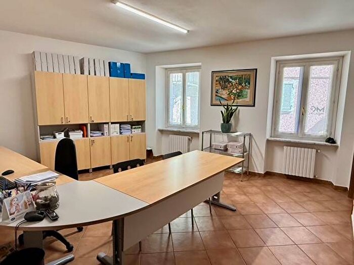 Appartamento quadrilocale in affitto in Via Giovanni Battista Beccaria, Breo, Mondovì