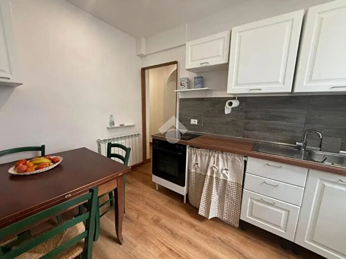 Appartamento bilocale in vendita in Via Ausonia, Genova
