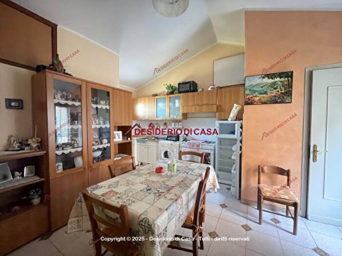 Appartamento bilocale in vendita in Via SantAntonio, Pollina