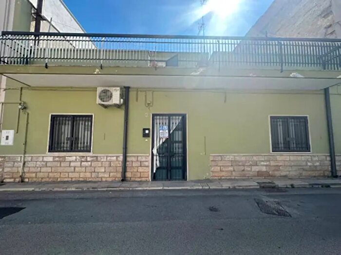 Appartamento trilocale in vendita in Via Brescia, Modugno