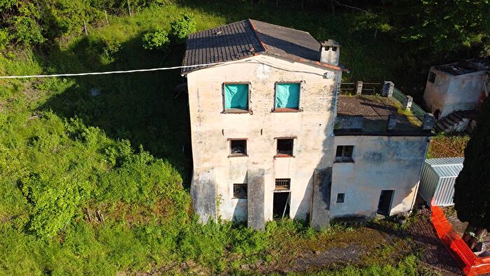 Casa con 8 locali in vendita in Località Mesco, Levanto