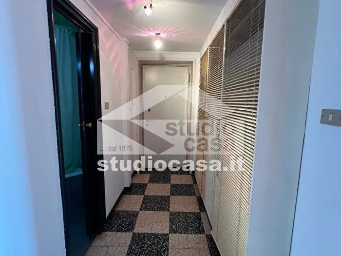 Appartamento trilocale in affitto in Piazza Sire Raul, Milano