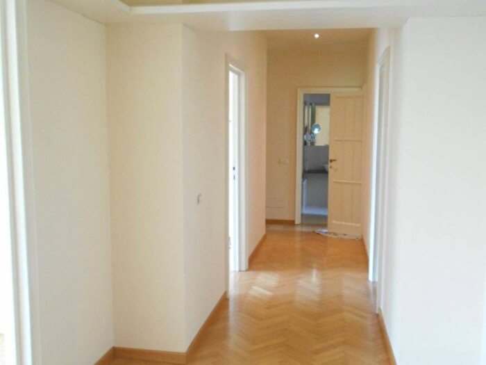 Appartamento con 5 locali in affitto in Piazza Isidoro del Lungo, San Marco SS Annunziata, Firenze