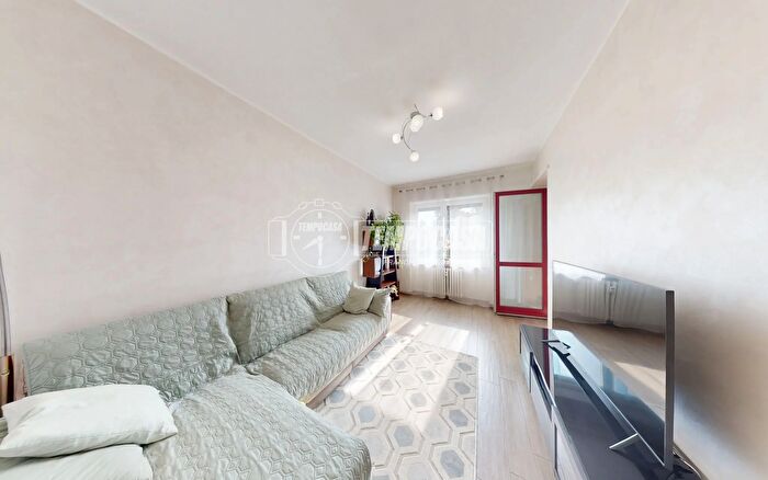 Appartamento trilocale in vendita in Corso Giulio Cesare, Torino