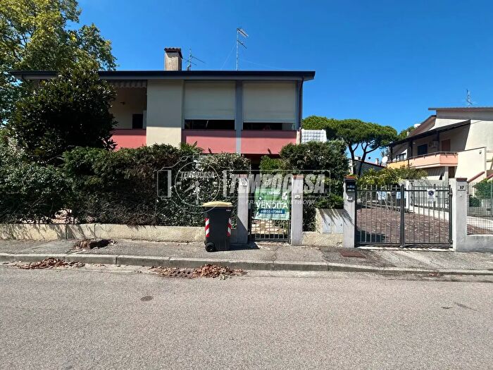 Appartamento trilocale in vendita in Via della Vigna Lido di Volano C, Comacchio