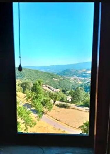 Appartamento trilocale in vendita in Località Poggiolo, Pratovecchio Stia