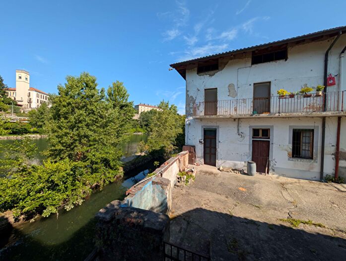 Casa trilocale in vendita in Via Aprile, Canonica DAdda