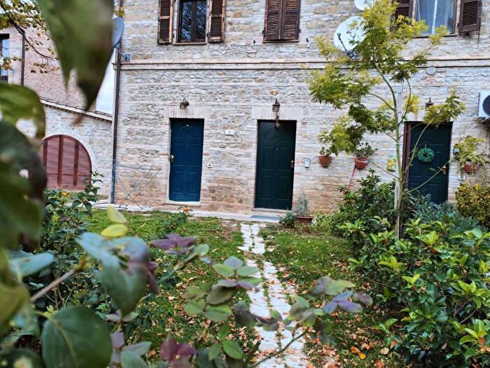 Appartamento trilocale in affitto in Contrada Berta, Treia