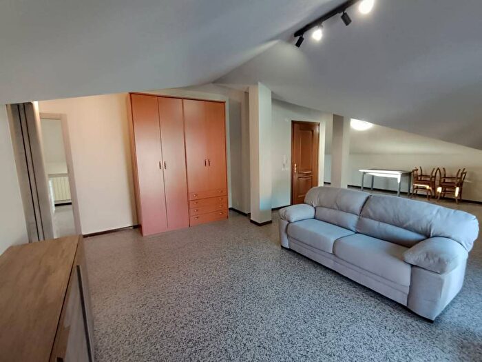 Appartamento trilocale in affitto in Via Alba Cortemilia, Località Serre Madonna di Como, Alba