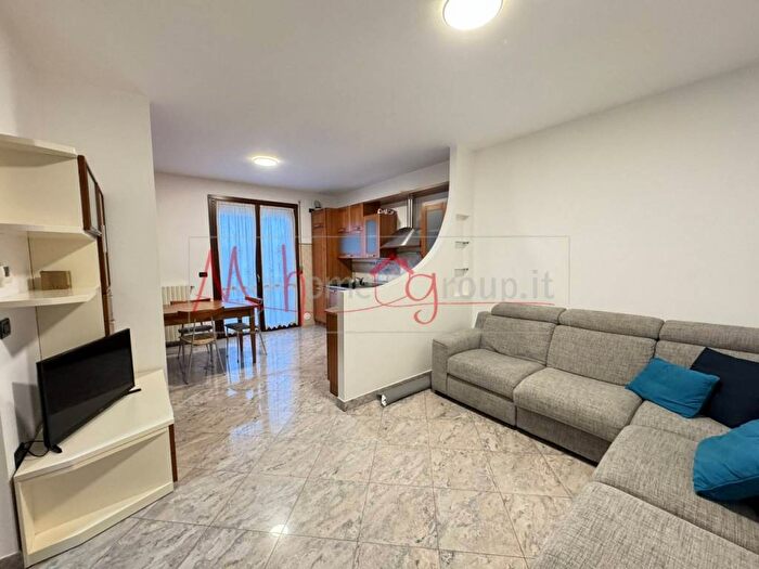 Appartamento quadrilocale in affitto in Via Pietro Bembo, Crocifisso Ponte Quattro Martiri, Padova