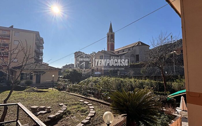 Appartamento con 5 locali in vendita in Via Lavadore, Celle Ligure