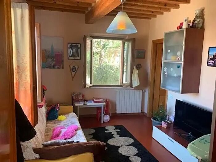 Appartamento con 5 locali in vendita in Calci