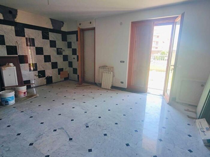 Appartamento quadrilocale in affitto in Via Zamenhof, Marina di Carrara, Carrara
