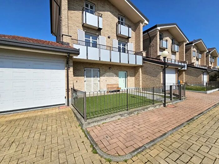 Appartamento bilocale in vendita in Via Silvio Pellico, Rondissone