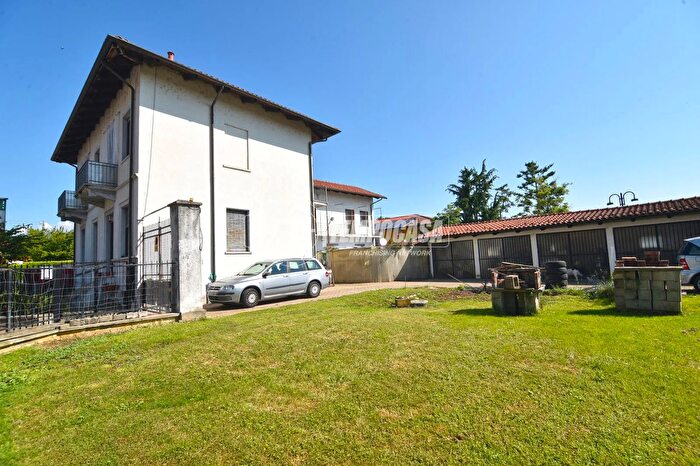 Case in Vendita e in Affitto - 2