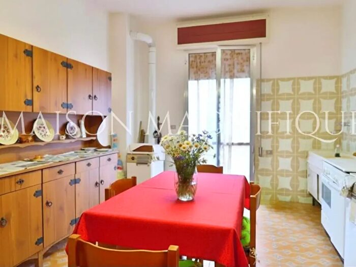 Appartamento trilocale in vendita in Via Carlo Lenzi, Castel DAiano