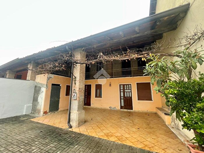 Casa con 5 locali in vendita in Via Broli di Mezzo, Montichiari