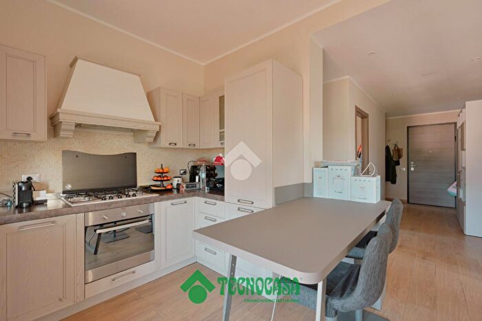 Appartamento quadrilocale in vendita in Via Romana, Bolano